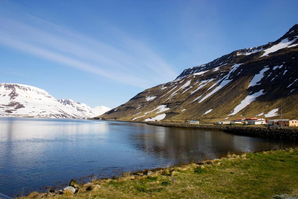 Comfy Guesthouse Westfjords Sudureyri Екстер'єр фото