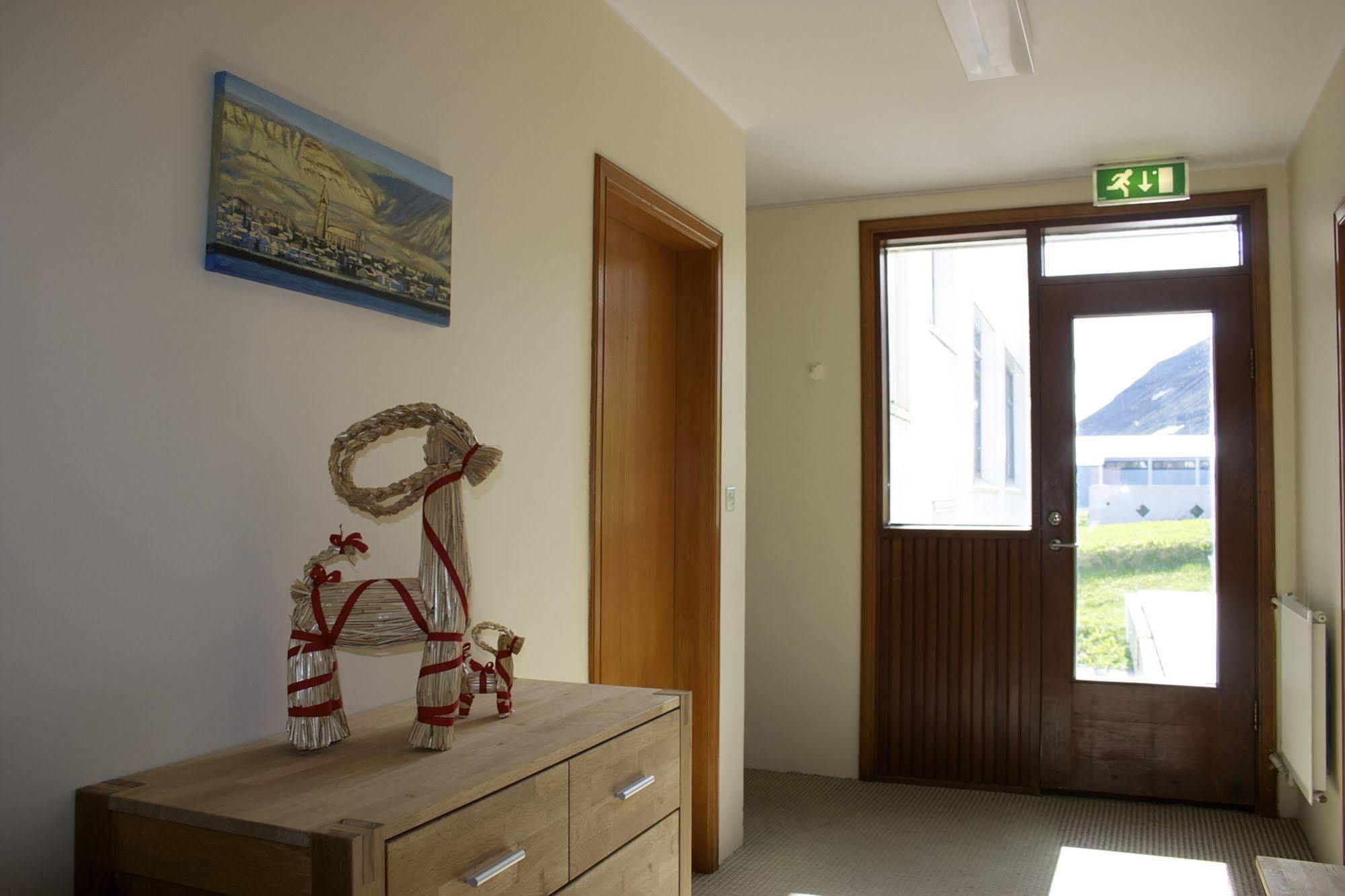 Comfy Guesthouse Westfjords Sudureyri Екстер'єр фото