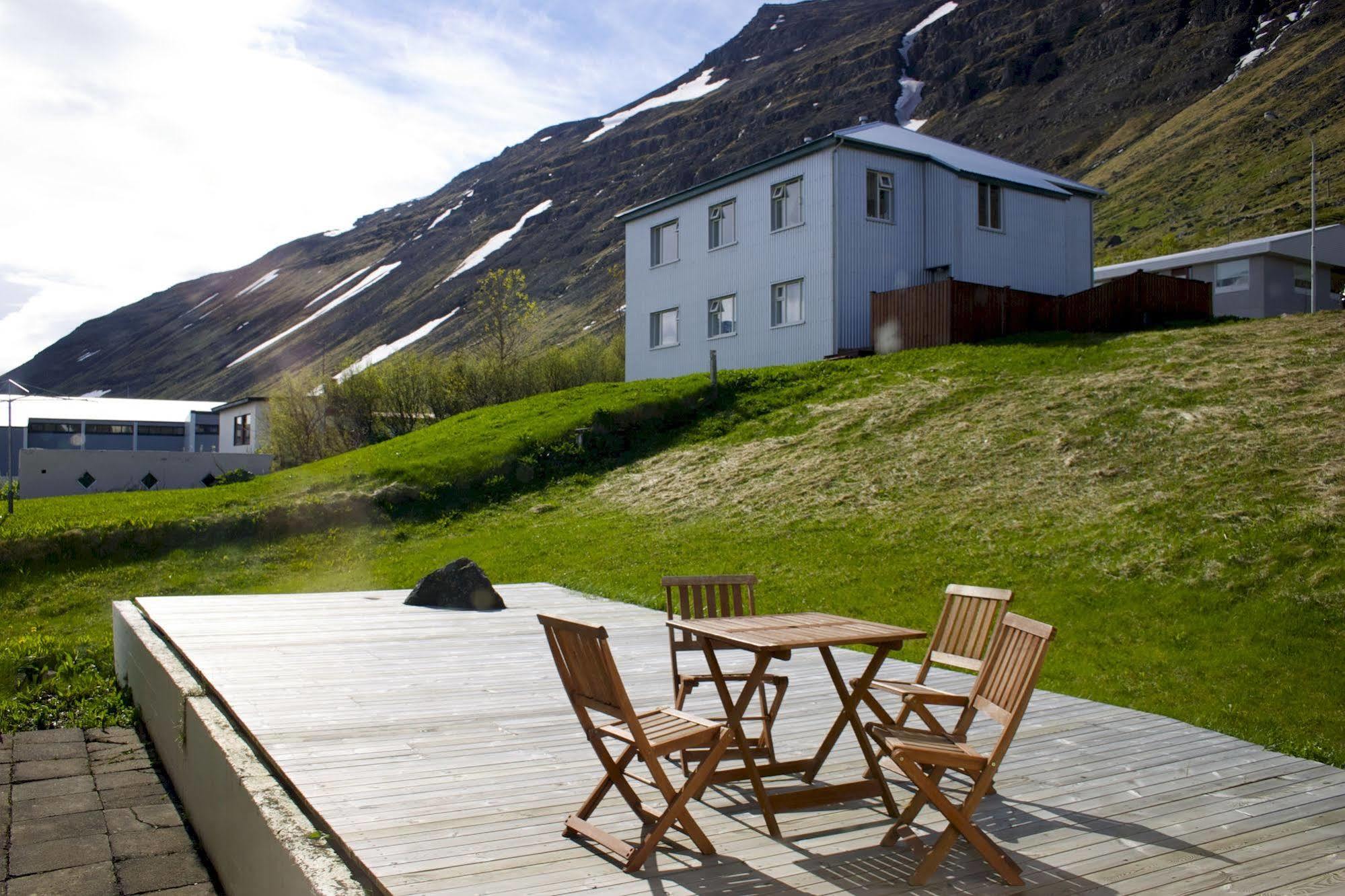Comfy Guesthouse Westfjords Sudureyri Екстер'єр фото