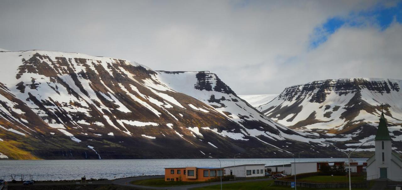 Comfy Guesthouse Westfjords Sudureyri Екстер'єр фото